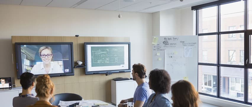 Virtual meeting around a table