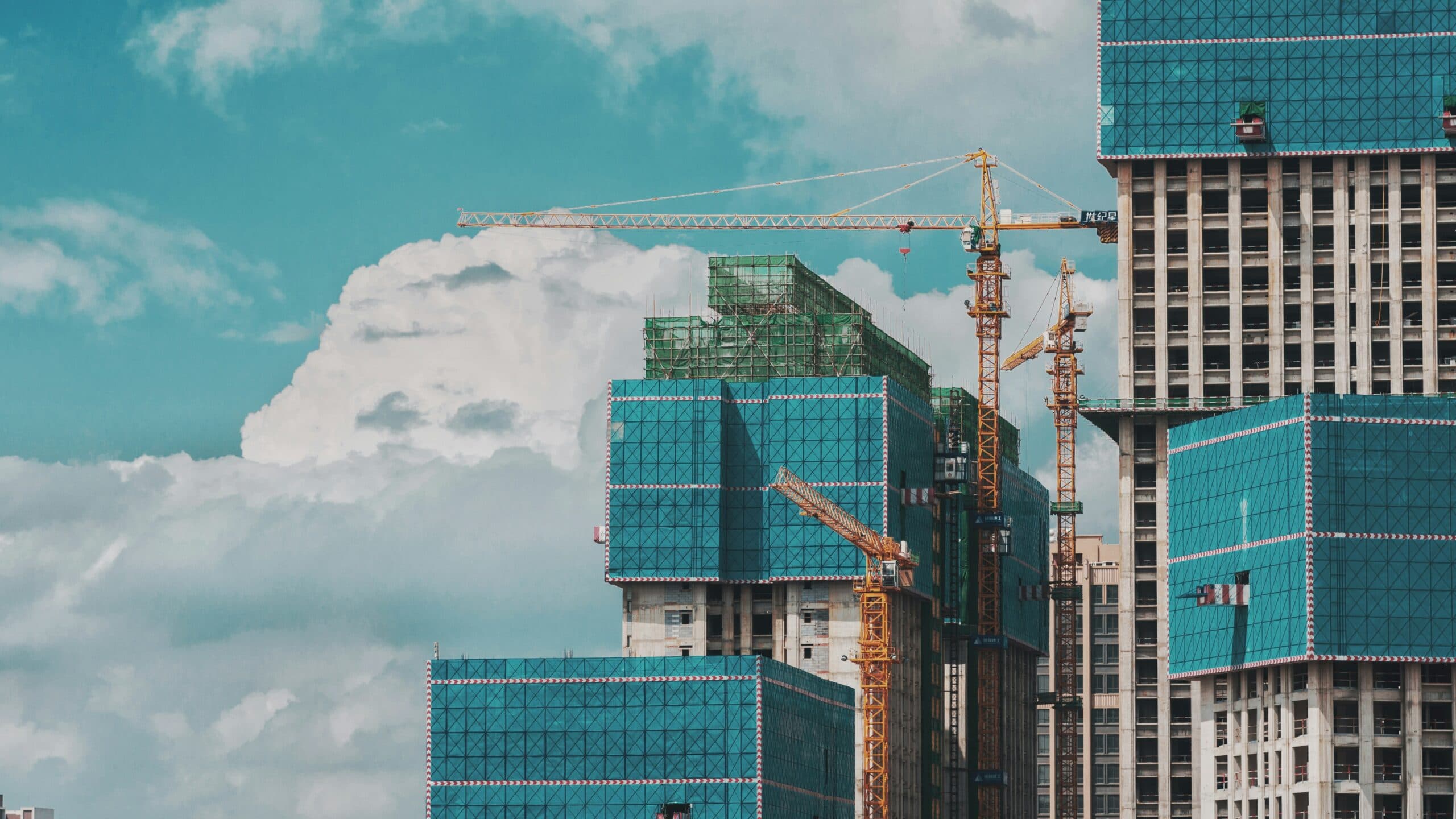 Buildings and crane